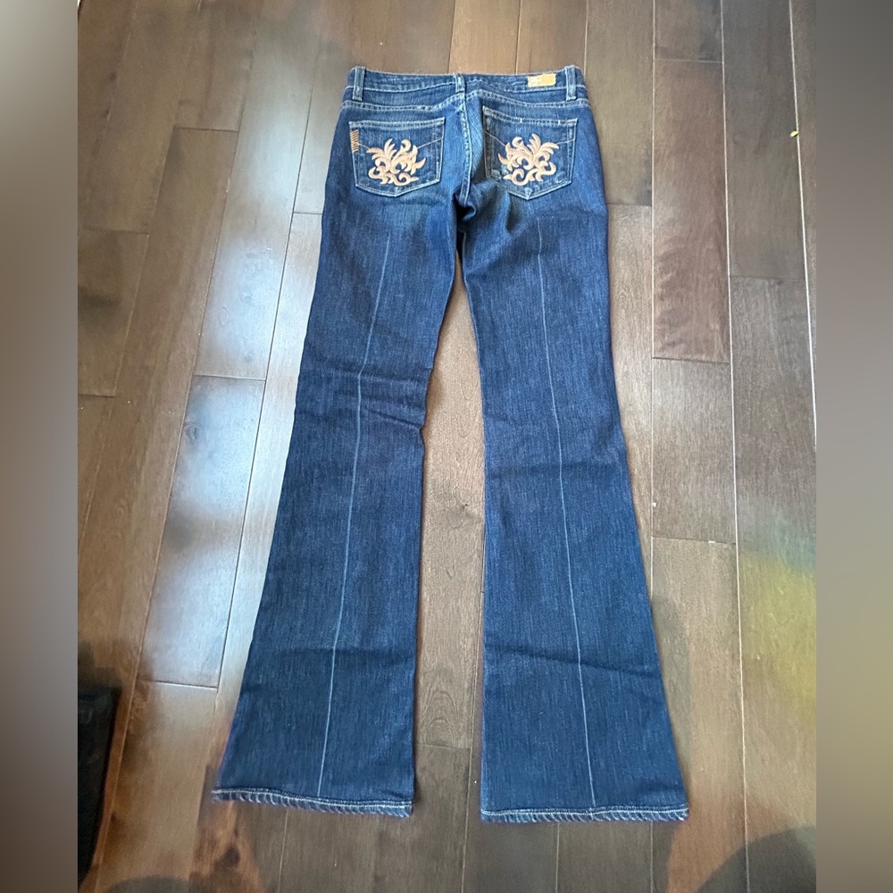 Paige Laurel Canyon low rise Jeans Size 27 in blue